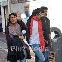 Katrina Kaif and director Kabir Khan evade the paparazzi pictures | Picture 87864